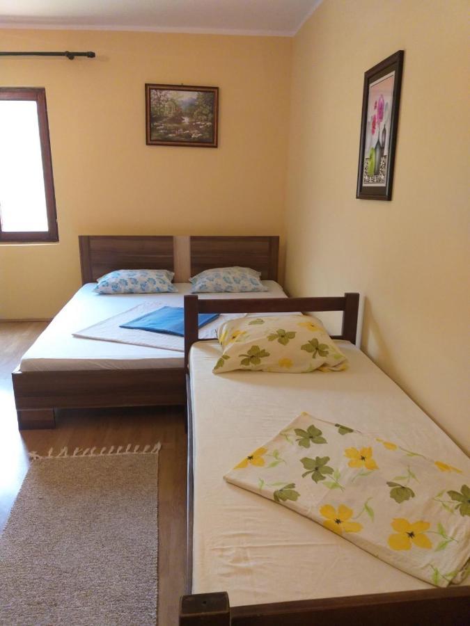 Apartment Davidovic Тиват Экстерьер фото
