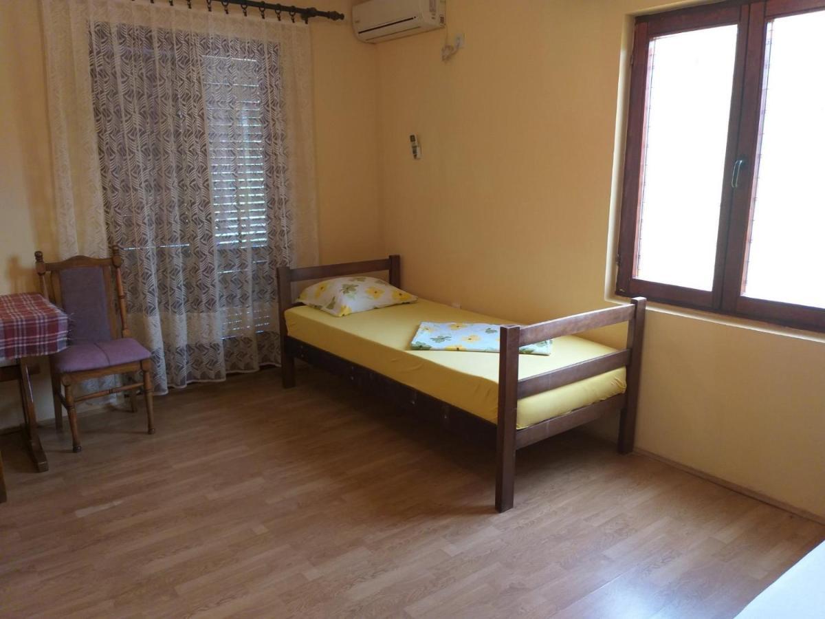 Apartment Davidovic Тиват Экстерьер фото