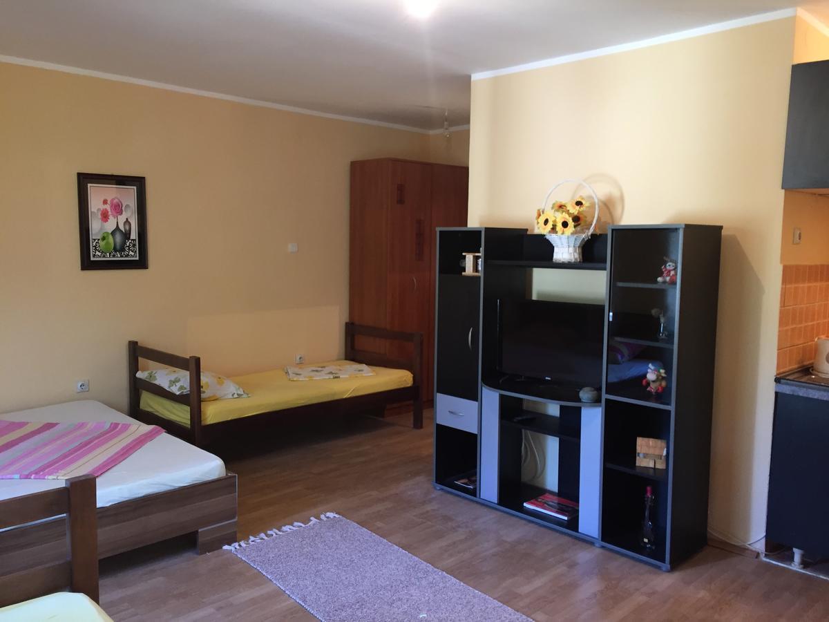 Apartment Davidovic Тиват Экстерьер фото